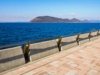 女木島と瀬戸内海