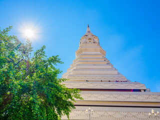 ワット・パークナム・パーシーチャルーン　タイのバンコク