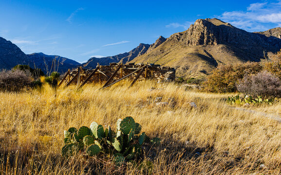Pinery Butterfield Stage Ruins Below Hunters Peak on The Pinery Trail, Pine Springs, Guadalupe Mountains, National Park, Texas, USA