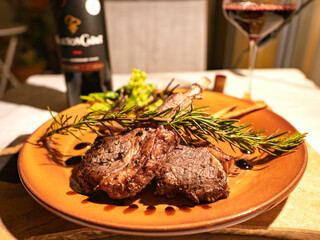 極上のマリアージュ！ジビエと赤ワイン