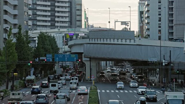 Tokyo Scene : Rush Hour Begins on City Roads and Elevated Expressways Before Sunset  |  Koshu-Kaido Avenue, Shinjuku, Tokyo, Japan