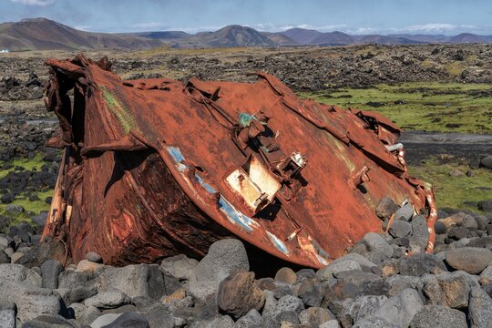 view of the shipwreck of the Hrafn Sveinbjarnarson III on the Hopnes Peninsula near Grindavik
