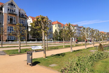 Fototapeta premium Blick in das Zentrum von Bansin auf der Ostseeinsel Usedom