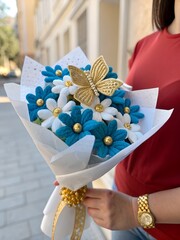 woman holding gift box