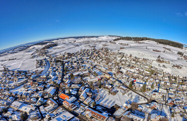 Grossh&ouml;chstetten bei Schnee, Emmental, Kanton Bern, Schweiz, Luftaufnahme im Januar 2026