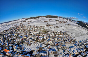 Grossh&ouml;chstetten bei Schnee, Emmental, Kanton Bern, Schweiz, Luftaufnahme im Januar 2026