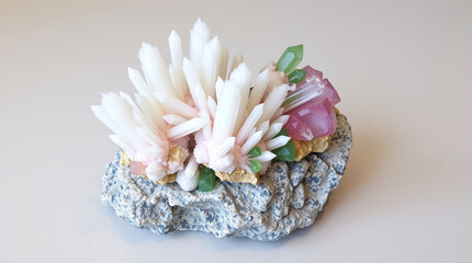 bunch of fresh garlic