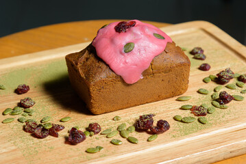 This is a raspberry loaf cake. It's made with high-quality wheat flour, fresh butter, and raspberries. It tastes delicious.