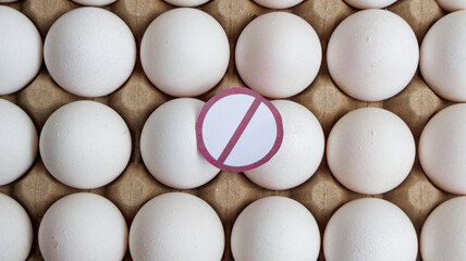 Caja de Cartón con huevos de gallina