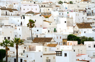 Casas blancas en el pueblo blanco de Vejer de la Frontera, provincia de Cádiz, Andalucía, España.  © BestTravelPhoto