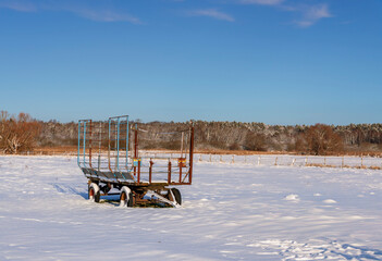 winterliche Schneelandschaft  auf den Feldern und &Auml;ckern im Norden von Berlin, Berlin-L&uuml;bars, Reinickendorf, Deutschland