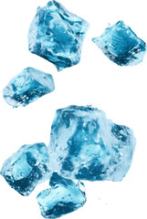 Obraz premium Niebieskie kryształowe kostki lodu i rozprysk — izolowany zestaw PNG