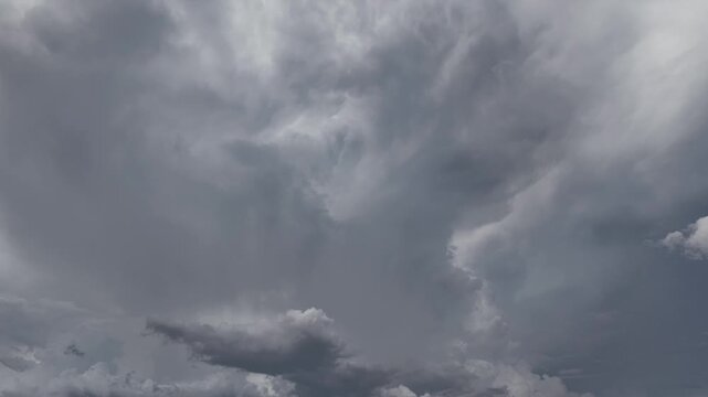 Blue Sky Timelapse with White Clouds Moving Fast.
Timelapses