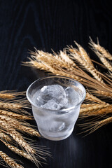 日本のお酒、麦焼酎のロック