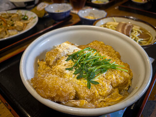 沖縄の定食屋の食事