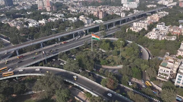 Drone footage capturing Delhi&rsquo;s wide metropolitan reach and city growth.