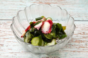 蛸ときゅうりとわかめの酢の物