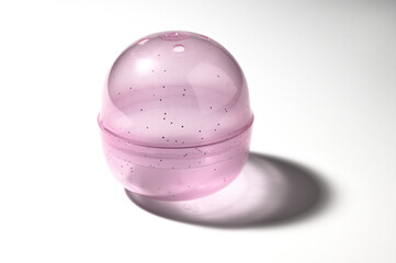 ガシャポンの空カプセル04