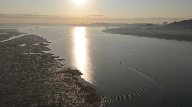 Sunrise Views of Rivers and Shores in Jimei District, Xiamen, Fujian