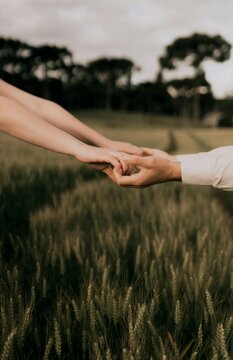 man and woman Love st valentin boinzemwend&eacute;