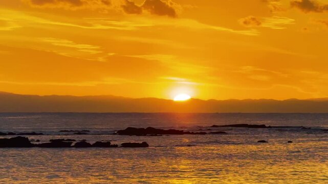 三浦半島から望む伊豆半島の夕景　5倍速