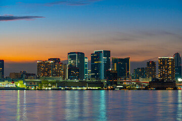 日本　東京都心の夕景　黄昏時