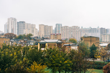 Fototapeta premium Cold weather mood in the Central Park. Baku, Azerbaijan. - 1 oct 2025