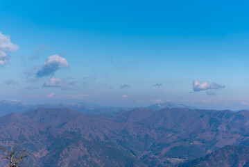 깊고 깊은 산맥