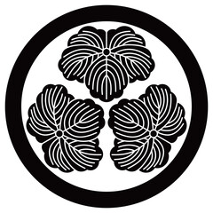 家紋です。丸に尻合わせ三つ蔦といいます