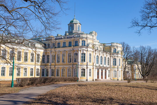 PETRODVORETS, RUSSIA - MARCH 23, 2020: Country Palace in the Znamenka estate on a sunny March day. Neighborhoods of St. Petersburg