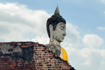 buddha statue in thailand © teetawattch