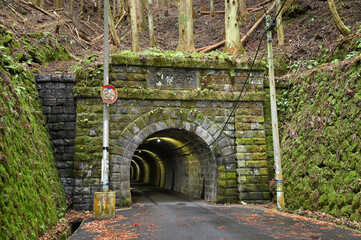 伊世賀美隧道（旧伊勢神トンネル）