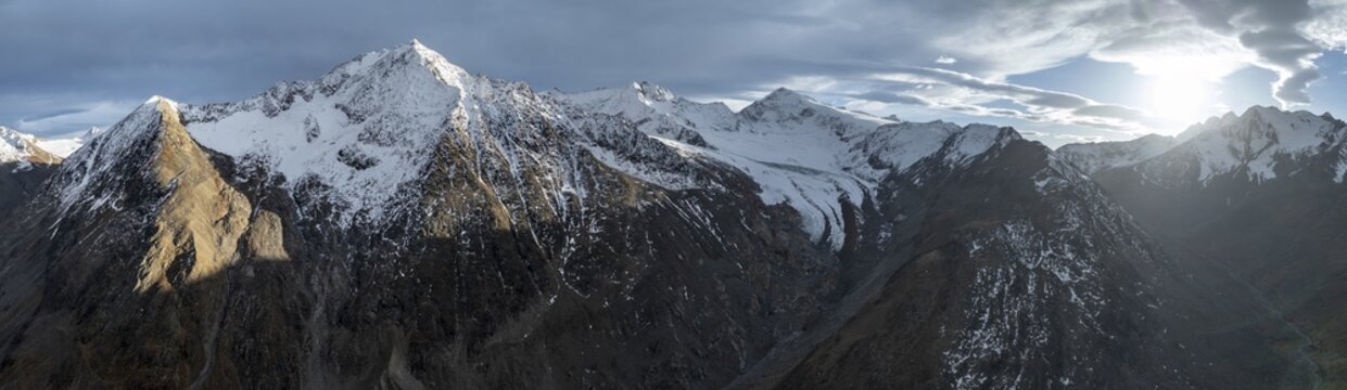 Schafkogel and Querkogel, glacier Schlaf Ferner, evening mood, Niedertal with three thousand metre peaks, Alpine panorama, aerial view, mountains in &Ouml;tztal, &Ouml;tztal Alps, Tyrol, Austria