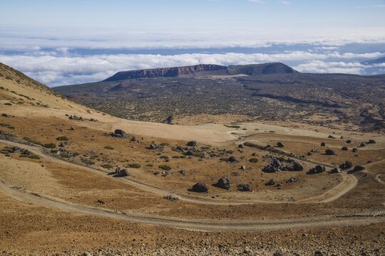 Huevos del Teide, Teide eggs, lava balls, Montana Blanca, Pico del Teide, 3718m, Parque Nacional de las Ca&ntilde;adas del Teide, Teide National Park, UNESCO World Heritage Site, Tenerife, Canary Islands, Spain