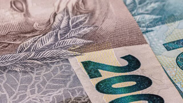 video of 200 reais banknotes, money from Brazil, video with an economic character from Brazil