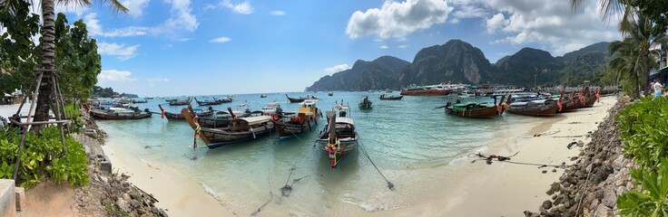 Obraz premium Ao Ton Sai Pier (Phi Phi Island)