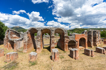 Amiternum archaeological site revealing ancient Roman history in Abruzzo