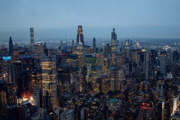 manhattan skyline at night © Omar