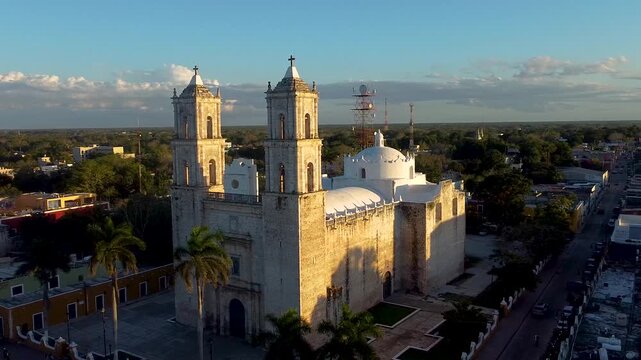 Iglesia, Valladolid-M&eacute;xico