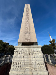 Obraz premium Obelisk of Theodosius (Turkish: Dikilitas) on Sultanahmet Hippodrome Square at the Eminonu District in Istanbul, Turkey.