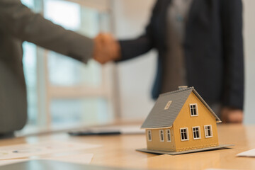 Successful Business Negotiation Between Partners