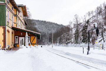 Selketalbahn in Winterlandschaft im Harz