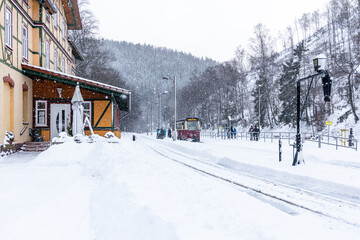 Selketalbahn in Winterlandschaft im Harz