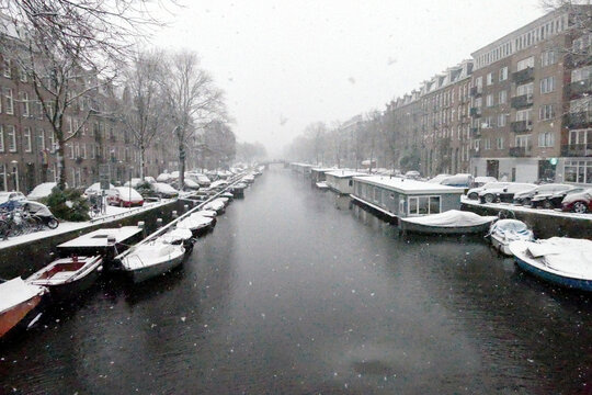 Neve ad Amsterdam. Gennaio 2026. Olanda. Nord Europa