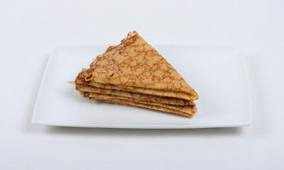 cr&ecirc;pes pour la chandeleur, f&ecirc;te des chandelles - photographie sur fond blanc