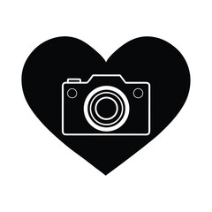 heart-camera-silhouette--love-memories.eps