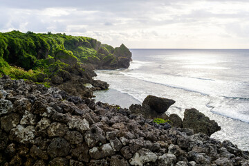 沖縄で見つけた南国の豊かな自然と文化を感じる風景