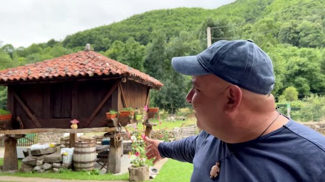 Bloguero frente a h&oacute;rreo en Valle del Valde&oacute;n