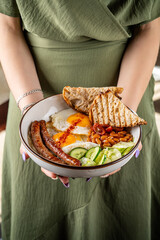 Modern Eco Breakfast Bowl Offered By Woman