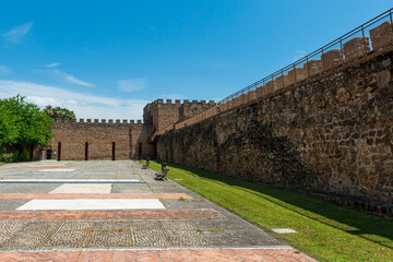 Murallas de Plasencia detalles arquitect&oacute;nicos medievales, Walls of Plasencia medieval architectural details, Architektonische Details der Stadtmauern von Plasencia, プラセンシアの城壁中世建築詳細, D&eacute;tails architect